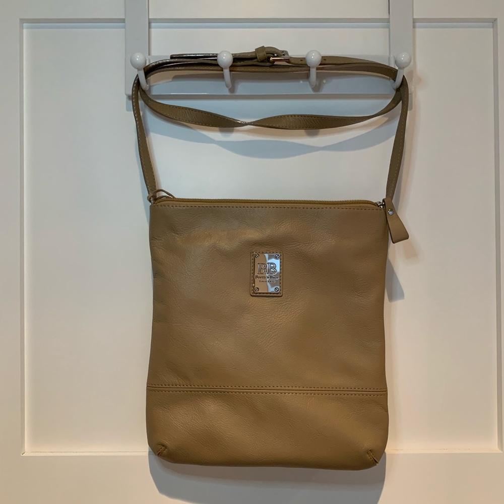 Boots N Bags Leather Crossbody Bag - Picture 2 of 4